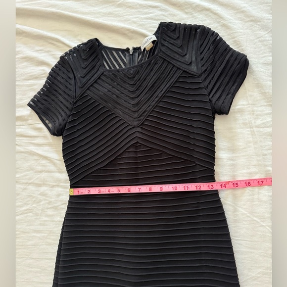 MINT CONDITION CALVIN KLEIN BLACK COLUMN BODYCON EVENING GOWN SZ 4 - Picture 4 of 9
